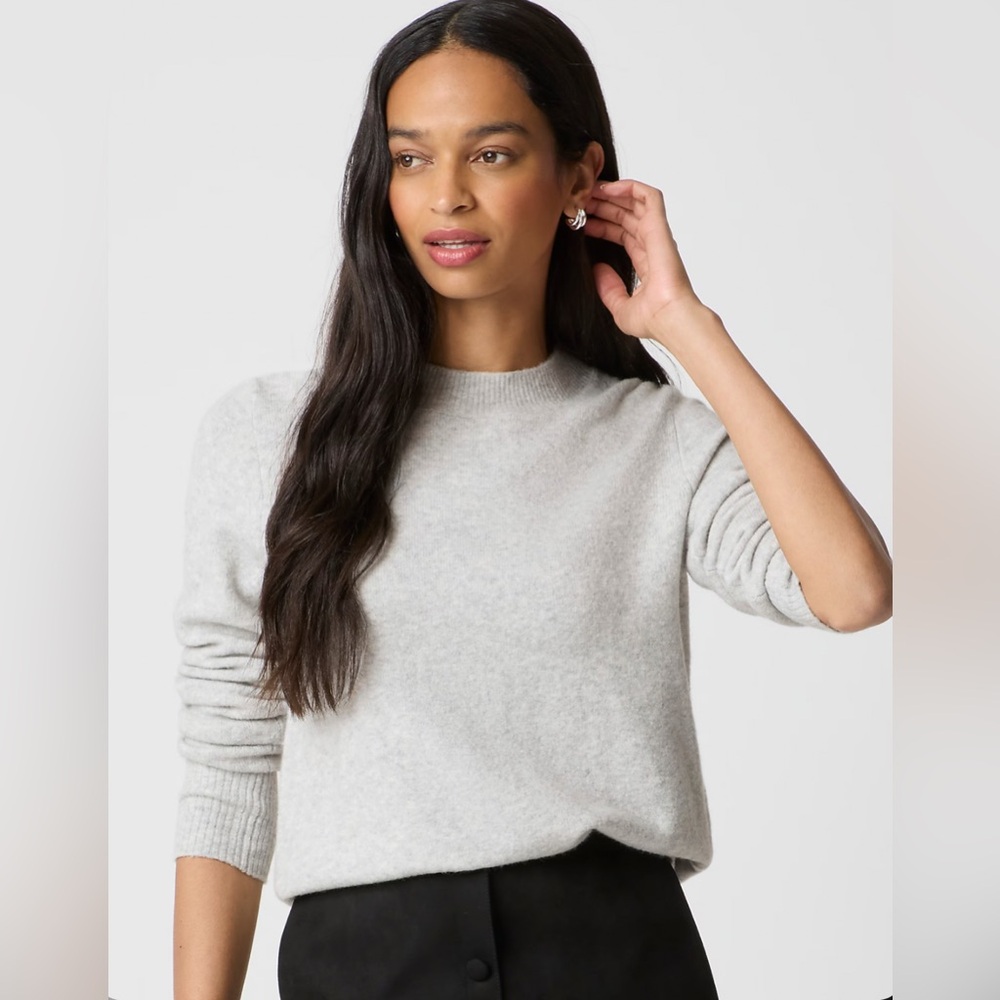 NWT J. Crew Crewneck Sweater in Extra Soft Yarn